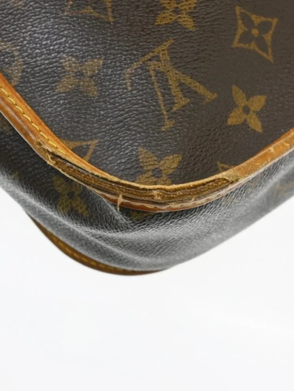 LOUIS VUITTON MESSENGER BOSPHORE PM SHOULDER BAG